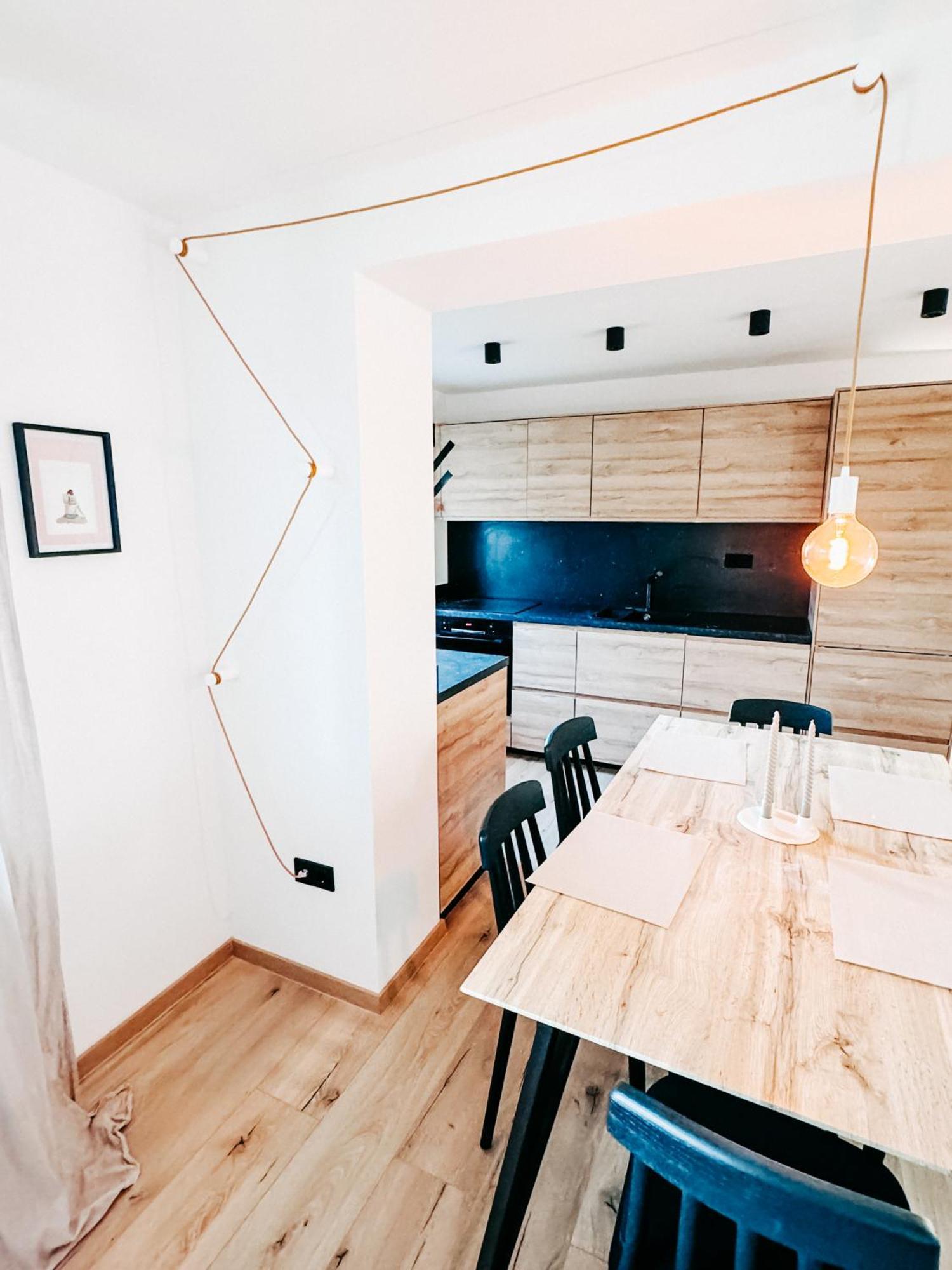 Brandneues Apartment, Top-lage, & Berge, Sauna Apartment